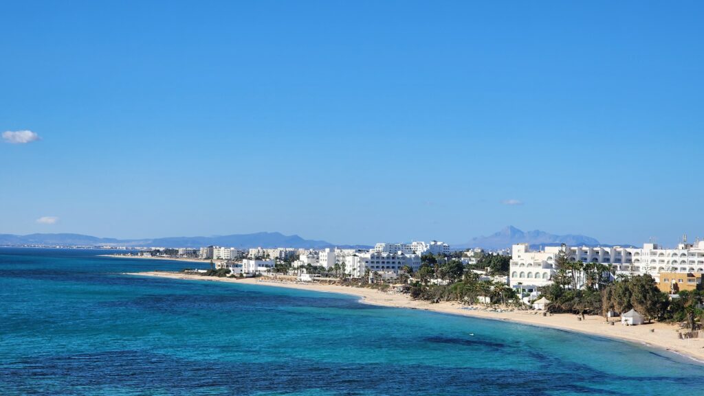 Plage et front de mer à Hammamet, Tunisie