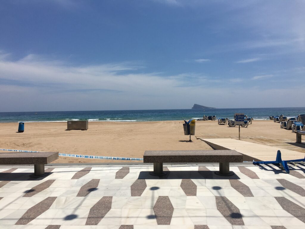 Valence pas cher — 3 jours sans voiture (bus + métro) : plage de la Malvarrosa