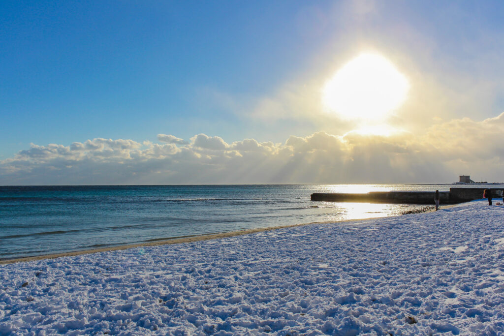 Janvier soleil pas cher — plage au soleil d’hiver (12 idées proches)